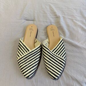 Black and Cream Striped woven Mules, women size 8